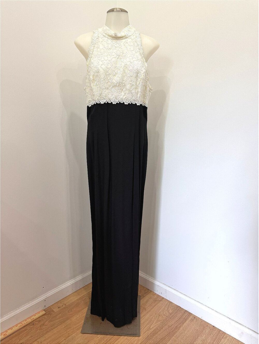 Niki Livas Vintage Dress 90s 80s Sleeveless Black and White Lace Maxi Dress